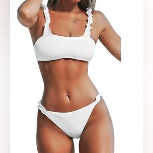 white cupshe bikini set (small)
